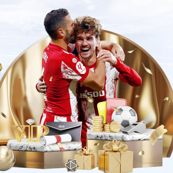 没这门将今天惨案了！麦卡近距离打门被扑出，埃基蒂克头球稍高